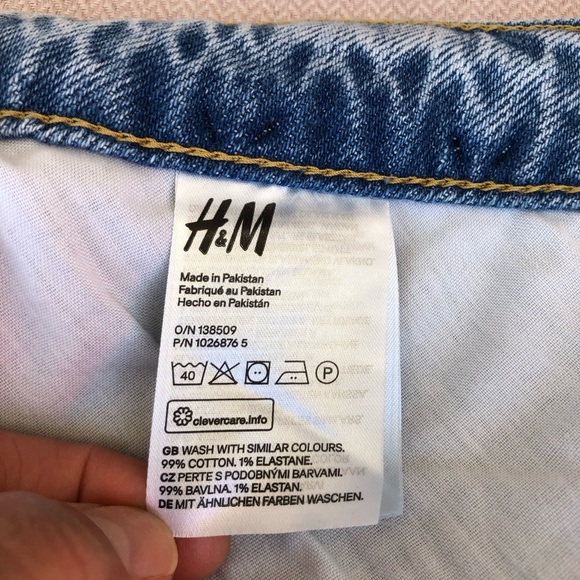 H&M Cotton Blend Mom Ultra High Denim Light Blue Cuffed Shorts 20 - Picture 9 of 14